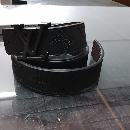 Premium Black Leather Belt – Stylish & Durable Everyday Wear